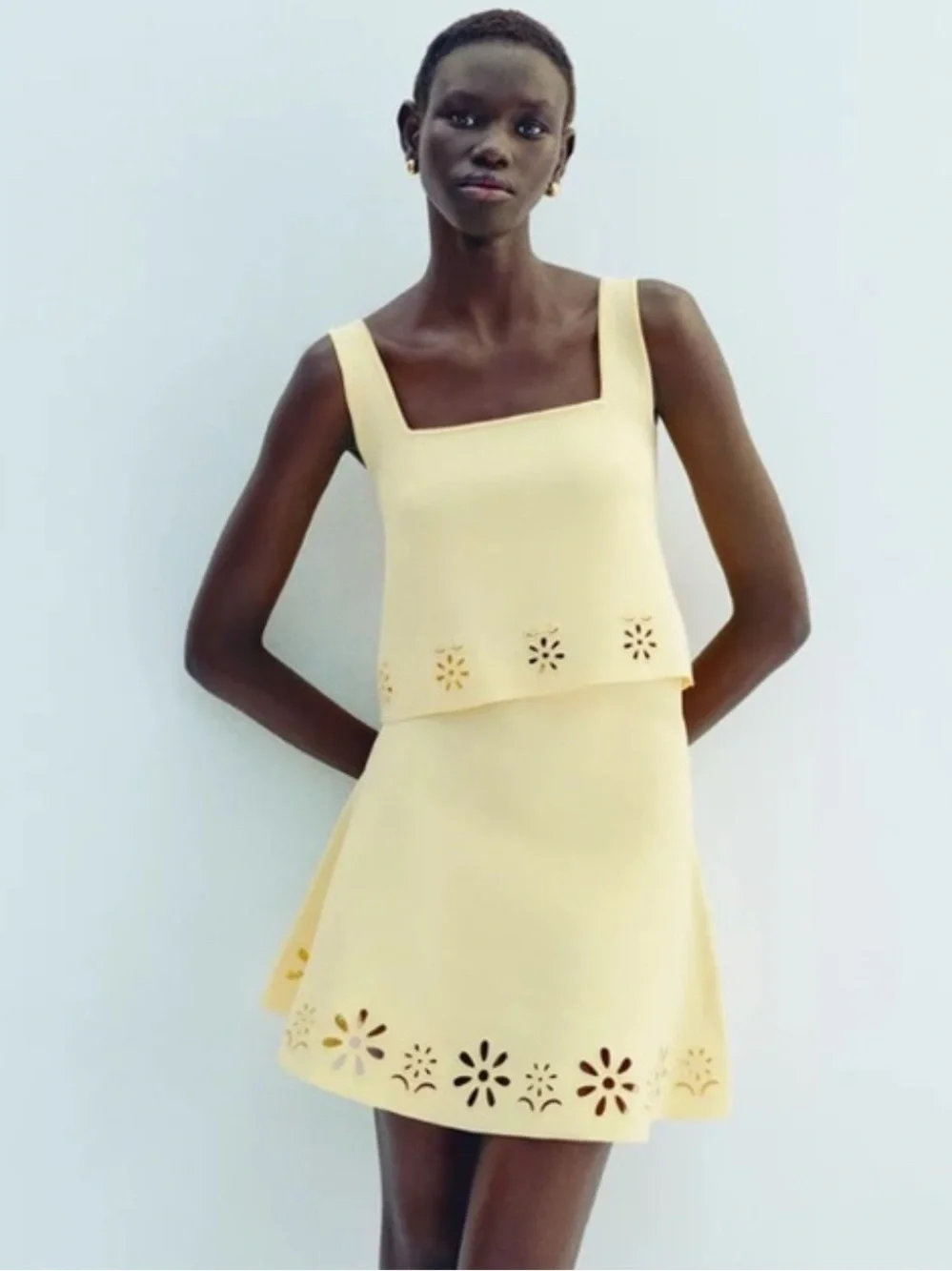 Zara NWT Eyelet Embroidered Knit Mini Skirt in butter yellow high waisted